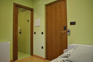 Chambre Simple, accessible aux personnes à mobilité réduite (Verde)