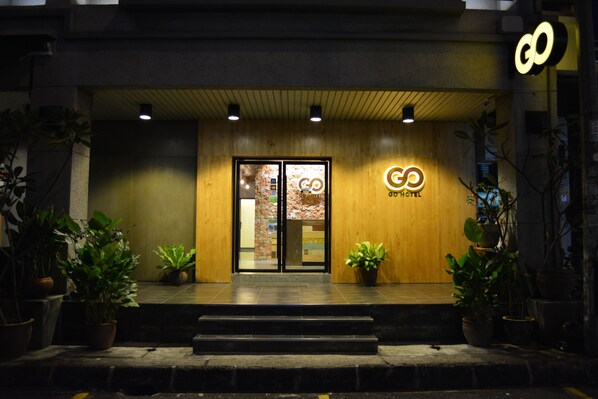 Property entrance - Go Hotel (Subang Jaya)