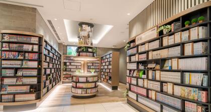 Quintessa Hotel Osaka Shinsaibashi Comic&Books