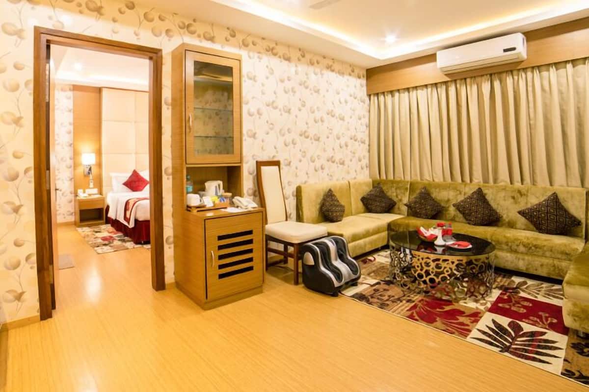 Presidential Suite | 1 bedroom, in-room safe, desk, soundproofing