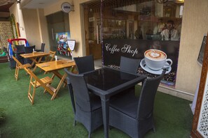 Coffee shop