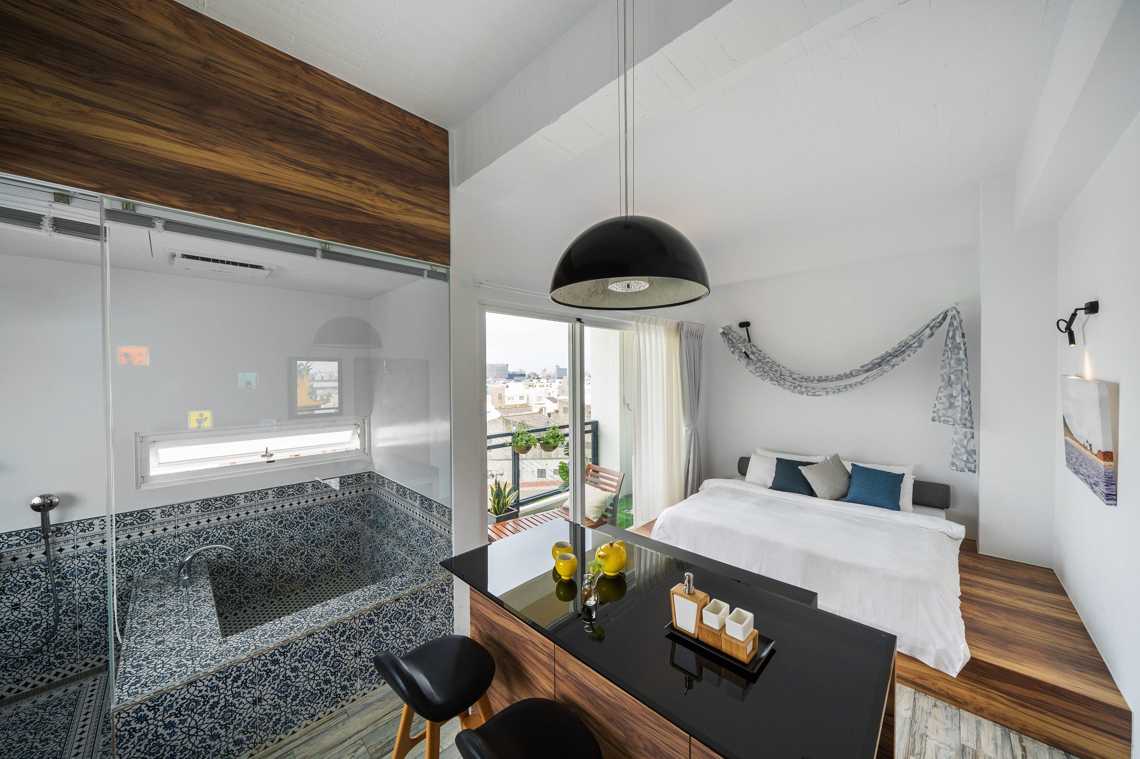 Habitación doble superior, 1 cama Queen size (301) | Ropa de cama de alta calidad y decoración personalizada 