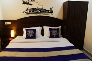 Standard Double or Twin Room, 1 Double Bed, Private Bathroom