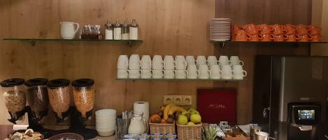 Colazione a buffet inclusa, servita tutte le mattine