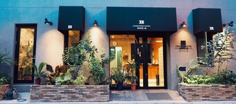 Kangaroo Hotel SIDE B
