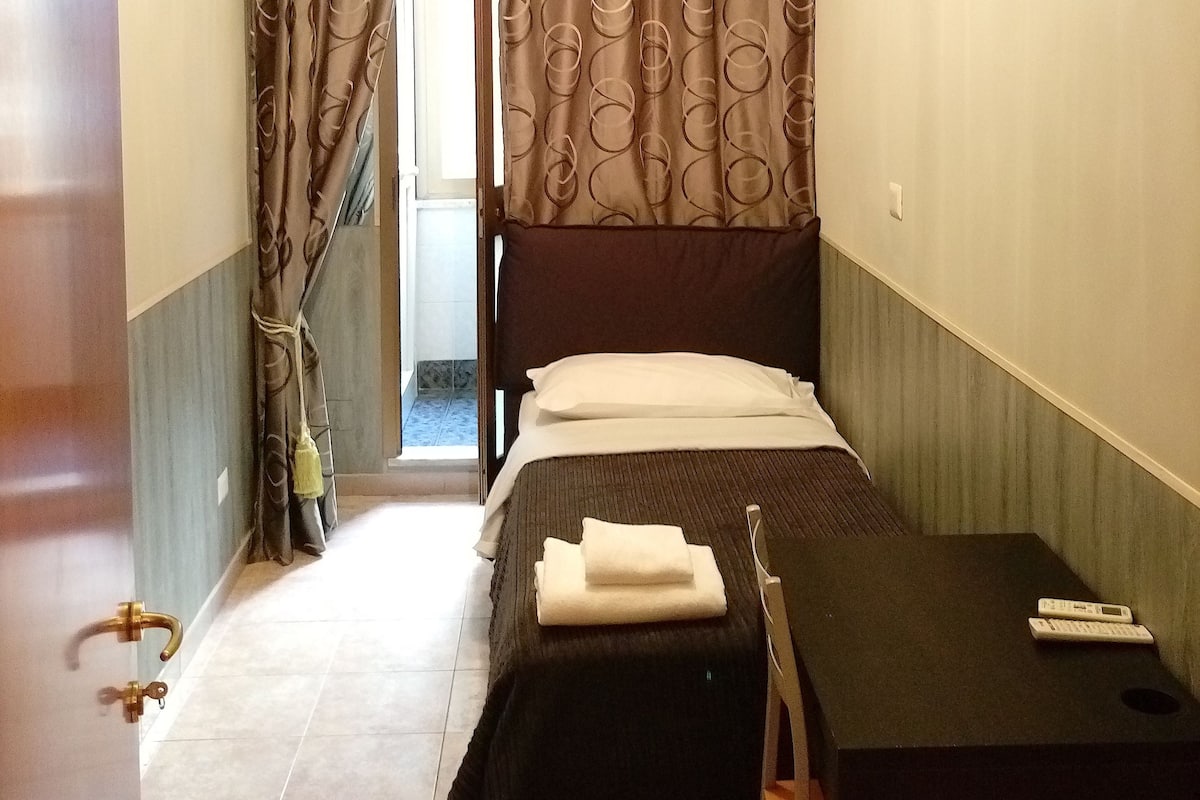 Single Room