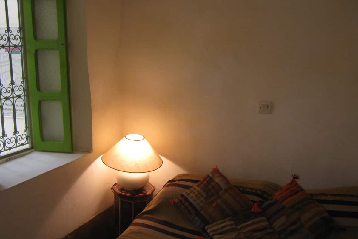 Cortinas blackout, wifi gratis y decoración personalizada