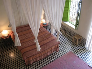 Family Room | Individually decorated, blackout drapes, free WiFi - Douarskoll (Marrakech)