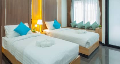 Thanburi Hotel
