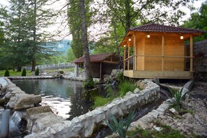 Property grounds - Chateau Chikovani (Khoni)