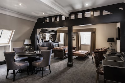 The Vermont ApartHotel
