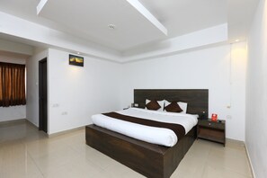 Standard Double or Twin Room, 1 Double Bed, Private Bathroom