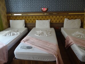 Standard Triple Room | Premium bedding, minibar, desk, soundproofing - Hotel Torun (Bursa)