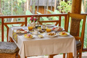 Petit déjeuner buffet compris tous les jours