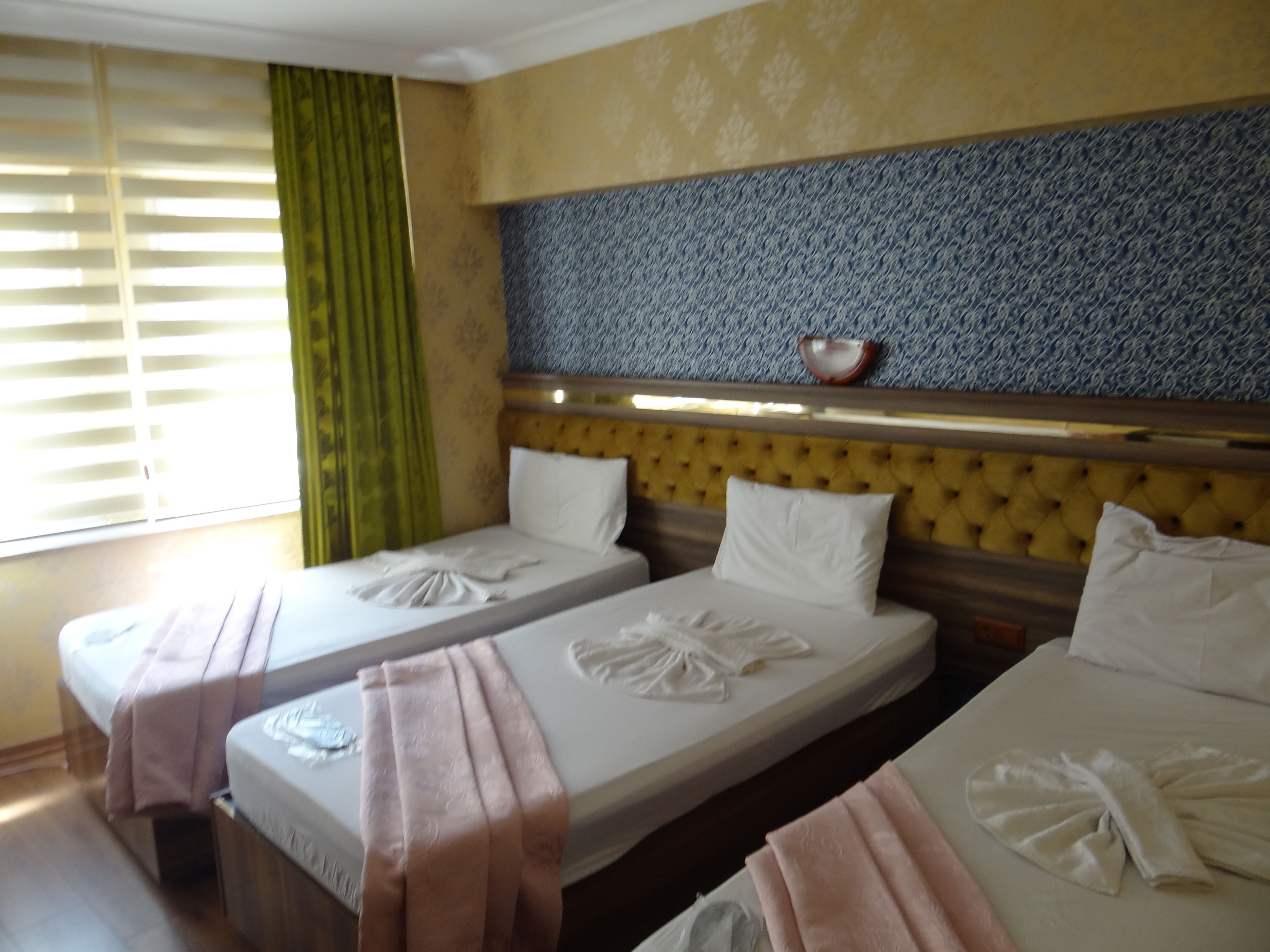 Minibar, desk, soundproofing, iron/ironing board