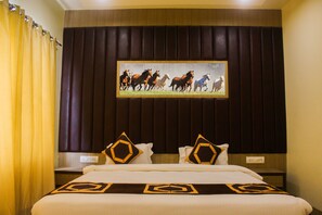 Royal Club Room With River View | View from room
