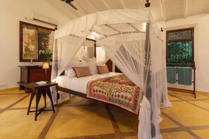 Deluxe Villa, 3 Bedrooms, Ensuite, Lake View | 3 bedrooms, Egyptian cotton sheets, premium bedding, desk - Villa Karamoja (Koggala)