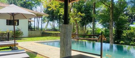 Deluxe Villa, 3 Bedrooms, Ensuite, Lake View | Terrace/patio