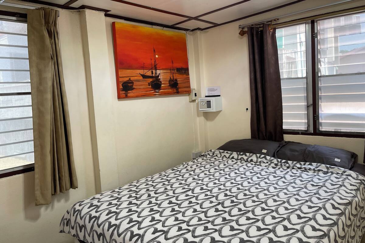 Standard Room (Fan) | In-room safe, WiFi (free), bed sheets