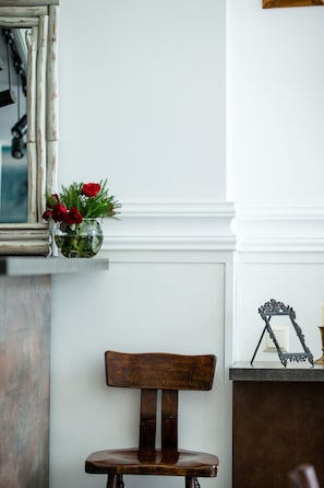 Lobby sitting area - Hotel N16 (Batumi)