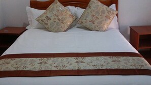 2 chambres, fer et planche à repasser, Wi-Fi gratuit