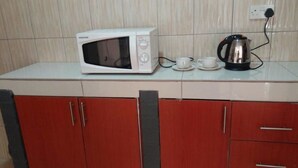 Family Apartment, 2 Bedrooms, Kitchen | Private kitchen - Sweet Home Apartments (Livingstone)
