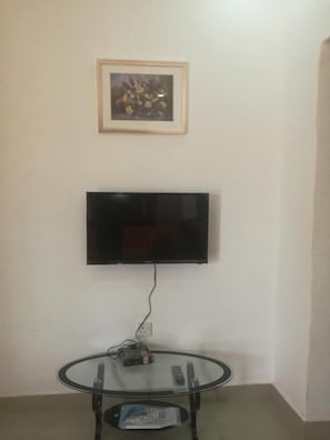 Family Apartment, 2 Bedrooms, Kitchen | Room amenity - Sweet Home Apartments (Livingstone)
