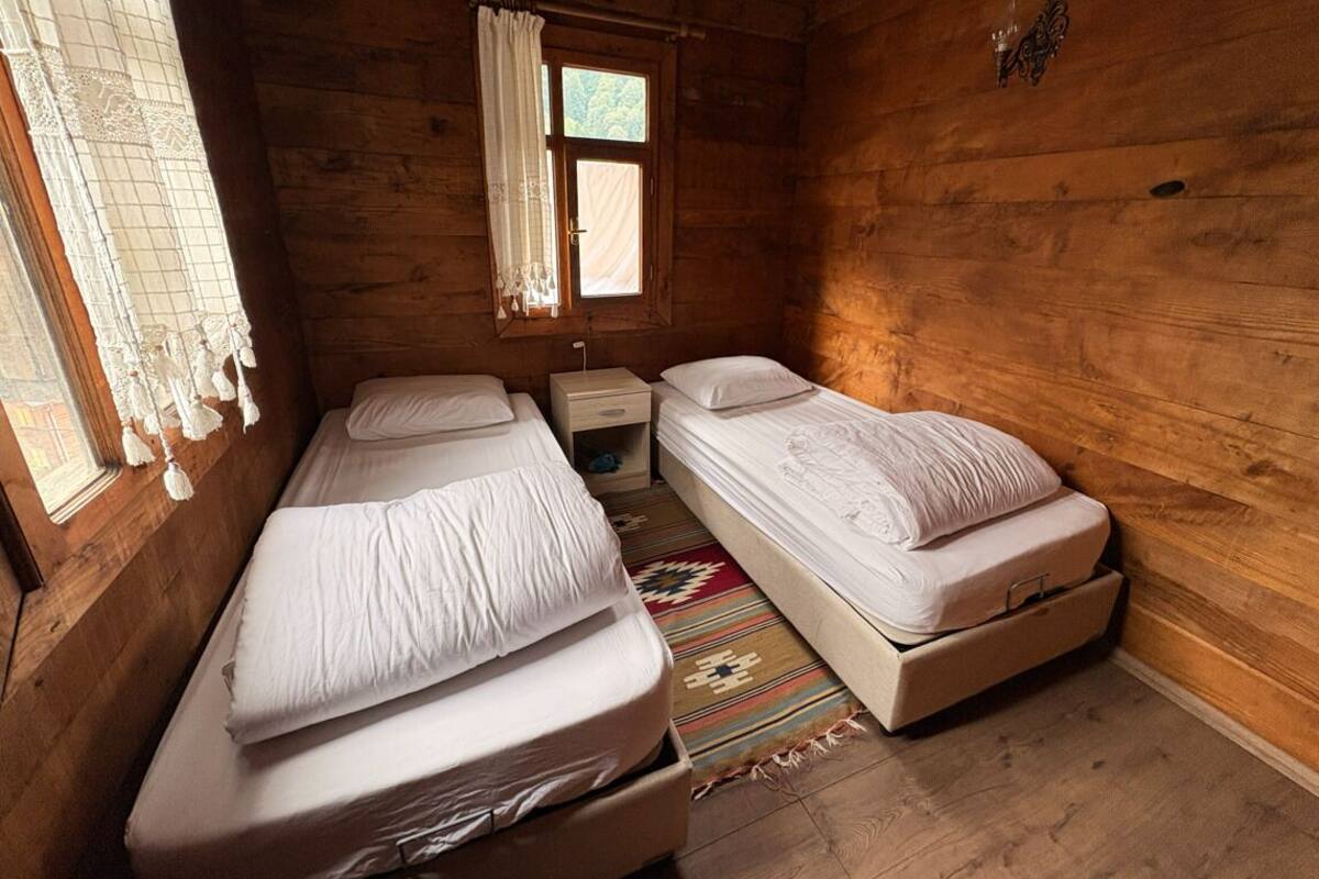 Eenvoudige Twin kamer | Luxe beddengoed, gratis wifi, beddengoed