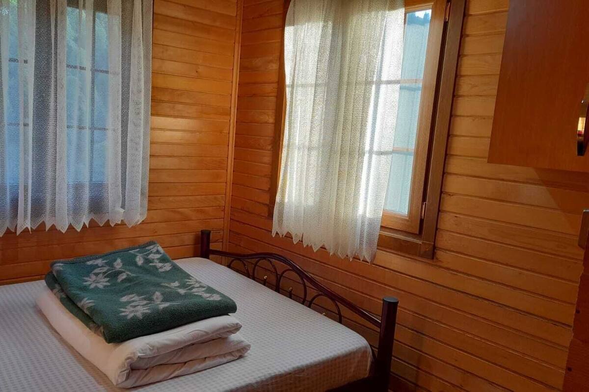 Habitación económica doble | Wifi gratis y ropa de cama