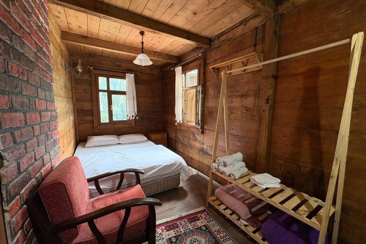 Comfort vierpersoonskamer | Luxe beddengoed, gratis wifi, beddengoed