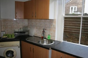 Apartment, 3 Bedrooms | Private kitchen - Kensington and Chelsea Grand Apartment (London)