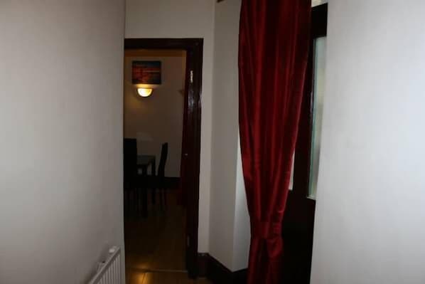 3 bedrooms, iron/ironing board, free WiFi, bed sheets - Kensington and Chelsea Grand Apartment (London)