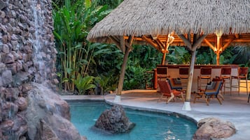 Beachfront Villa Estate | Pool