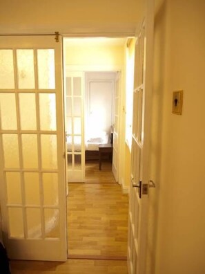 Apartment, 1 Bedroom | 1 bedroom, iron/ironing board, free WiFi, bed sheets - Mayfair Apartment (London)