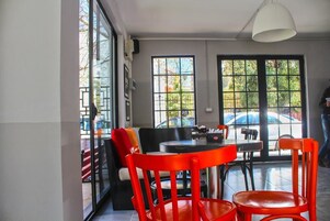 Bar (en la propiedad)