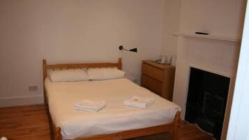 Comfort Double Room | Iron/ironing board, free WiFi