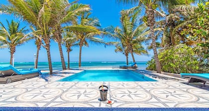 Sprat Bay Luxury Villa