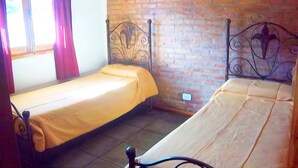 1 bedroom, cribs (free), WiFi (free)