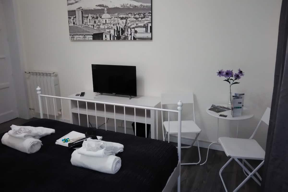 Doppelzimmer, 1 King-Bett, Nichtraucher, eigenes Bad (external)