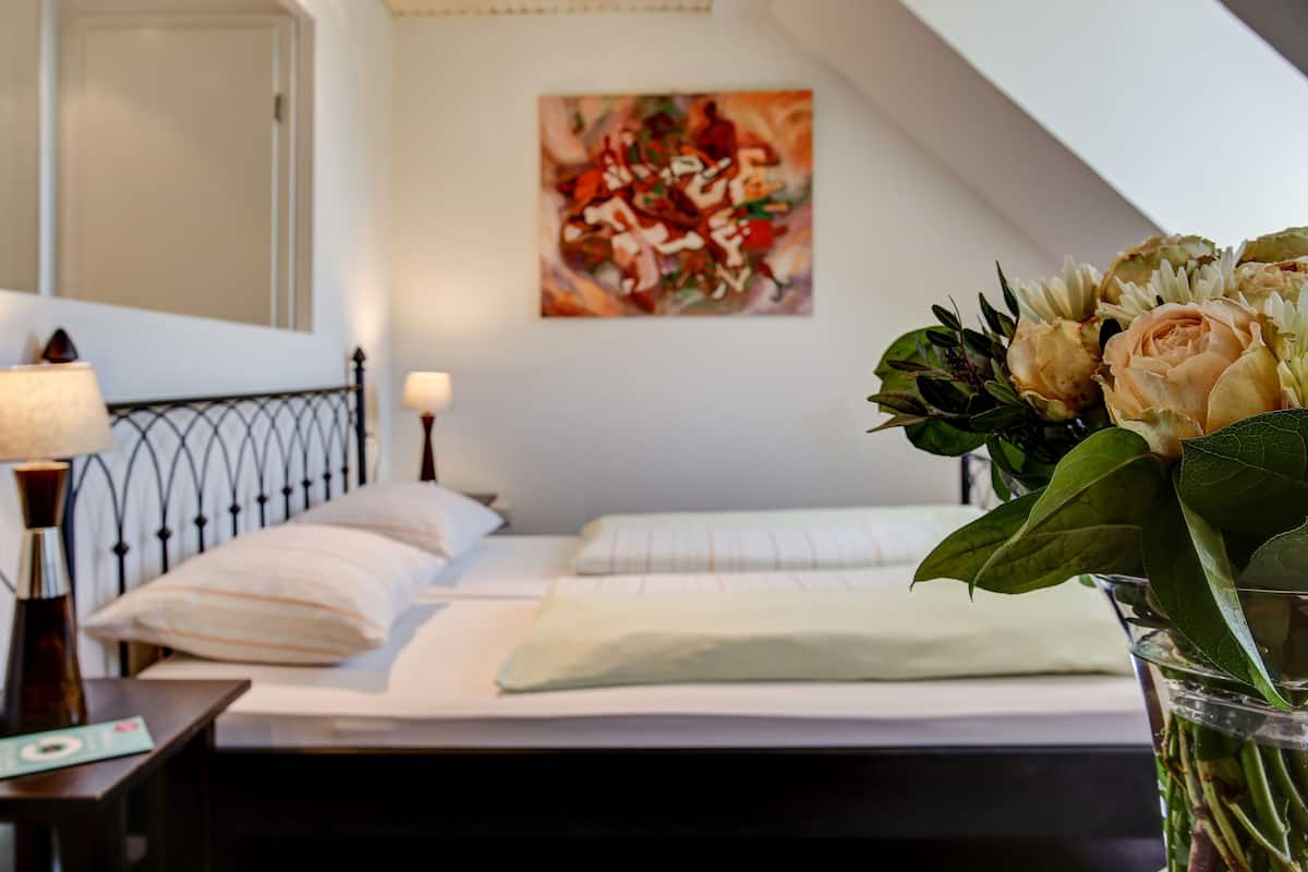 standard double room, city view | minibar, in-room safe, desk, soundproofing