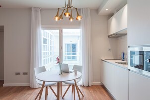 Superior Studio | Private kitchen | Fridge, microwave, stovetop, coffee/tea maker