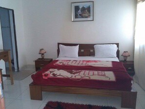 1 chambre, literie de qualité supérieure, rideaux occultants