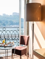 Minibar, in-room safe, blackout drapes, free WiFi