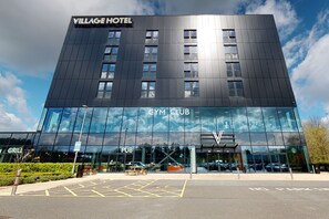 Exterior - Village Hotel Portsmouth (Portsmouth)