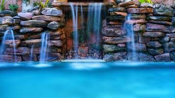 Außenpool, Liegestühle