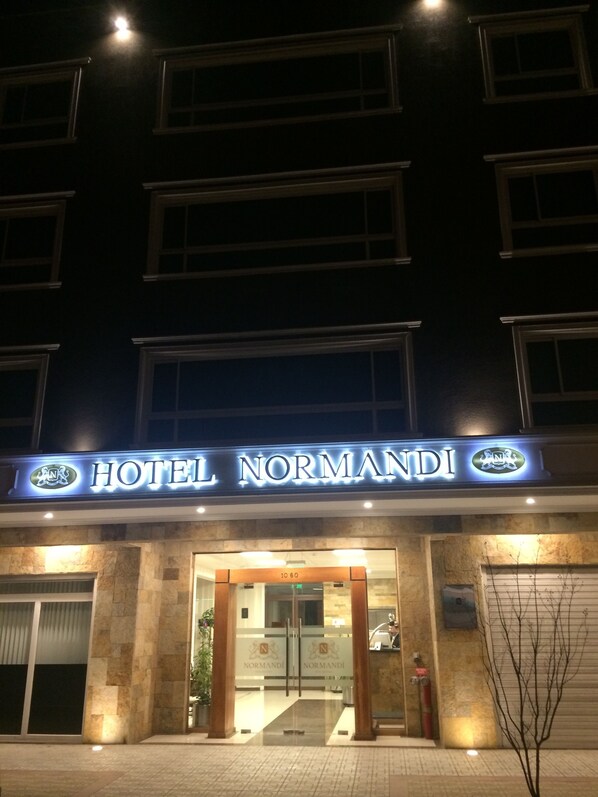 Front of property – evening/night