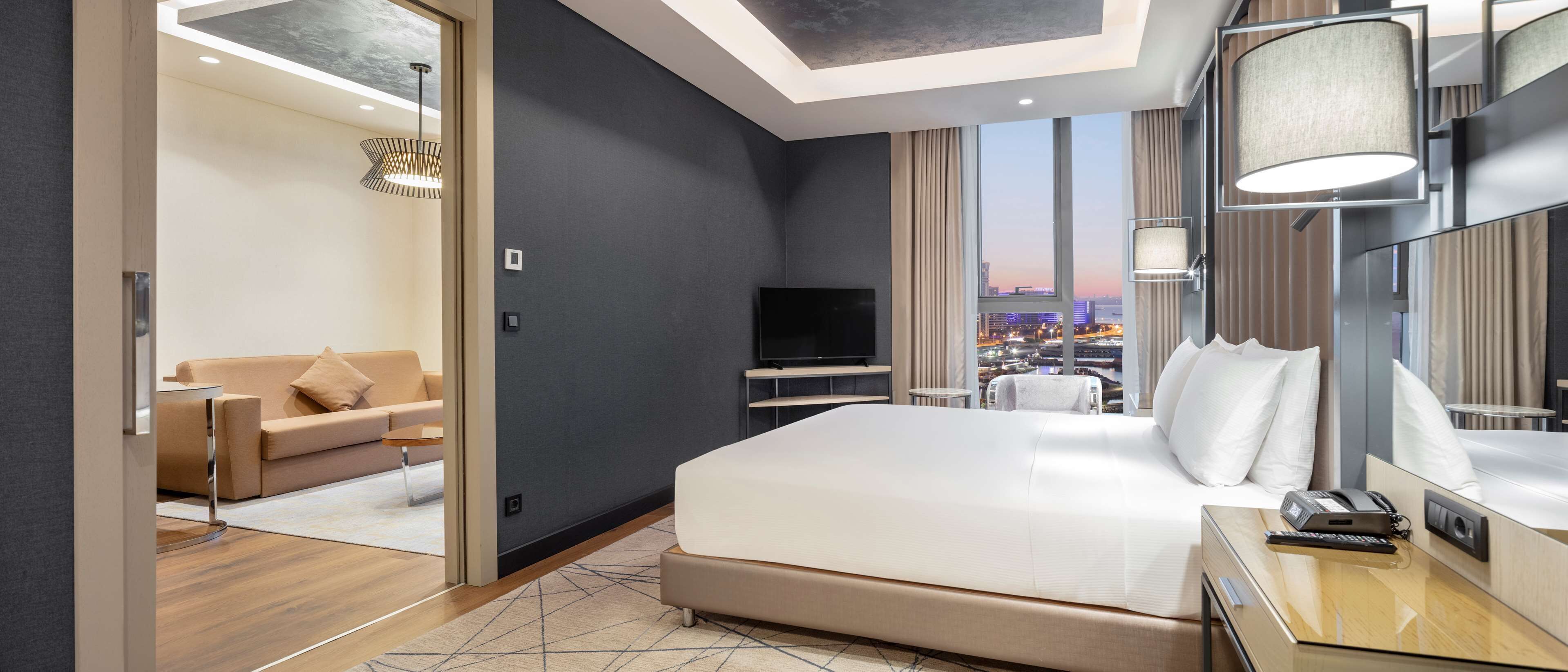 Ropa de cama hipoalergénica y minibar 