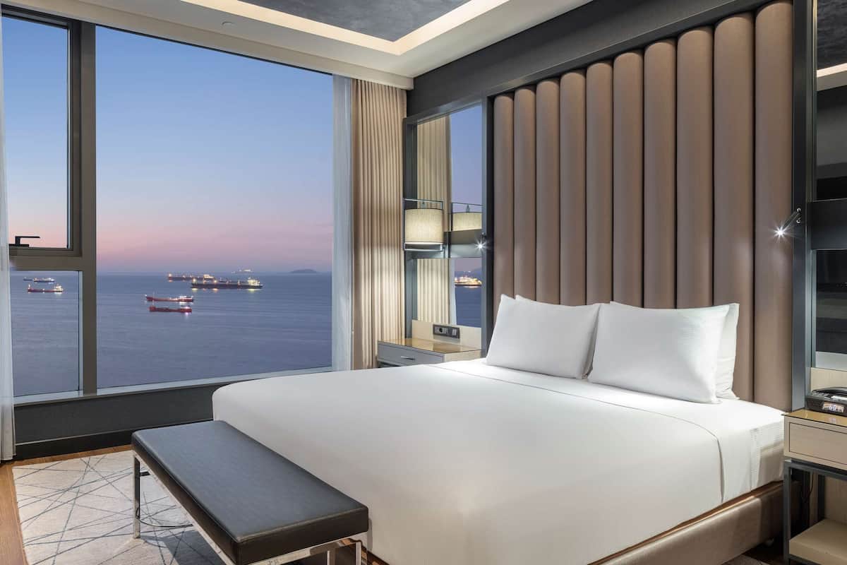 Grand Deluxe Suite with Sea View | 客房景觀