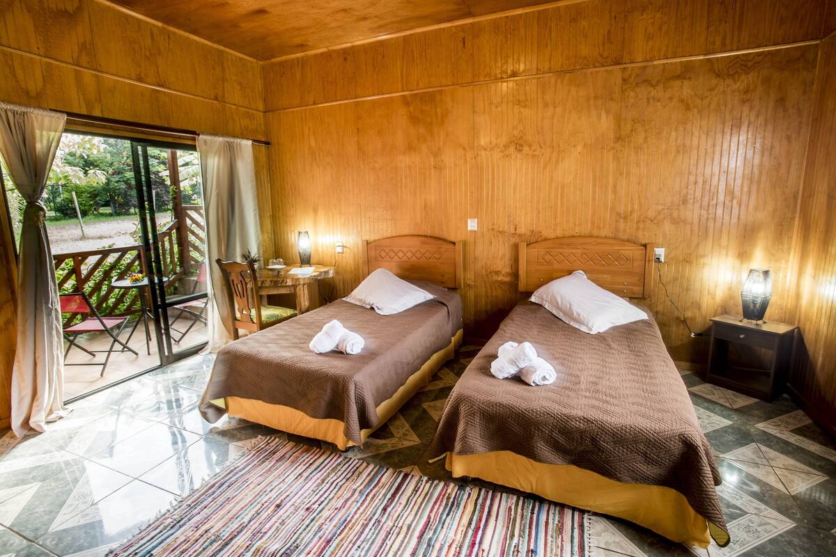 Standard Twin Room, 2 Twin Beds | Desk, rollaway beds (surcharge)