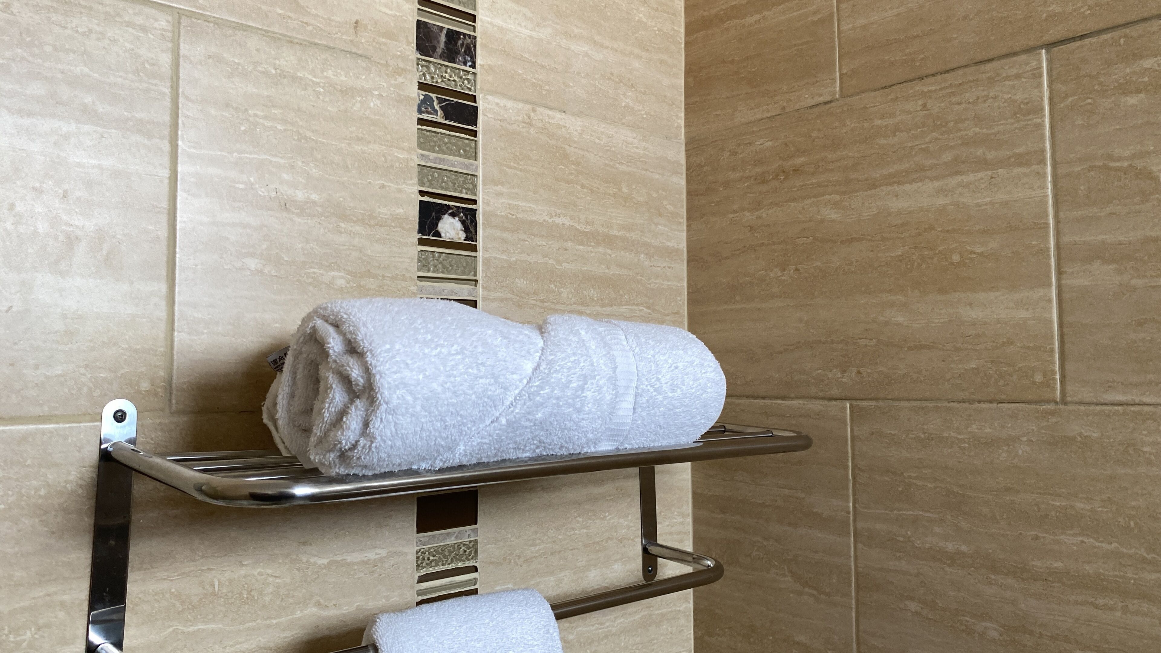 single room, 1 double bed | bathroom | shower, free toiletries, towels